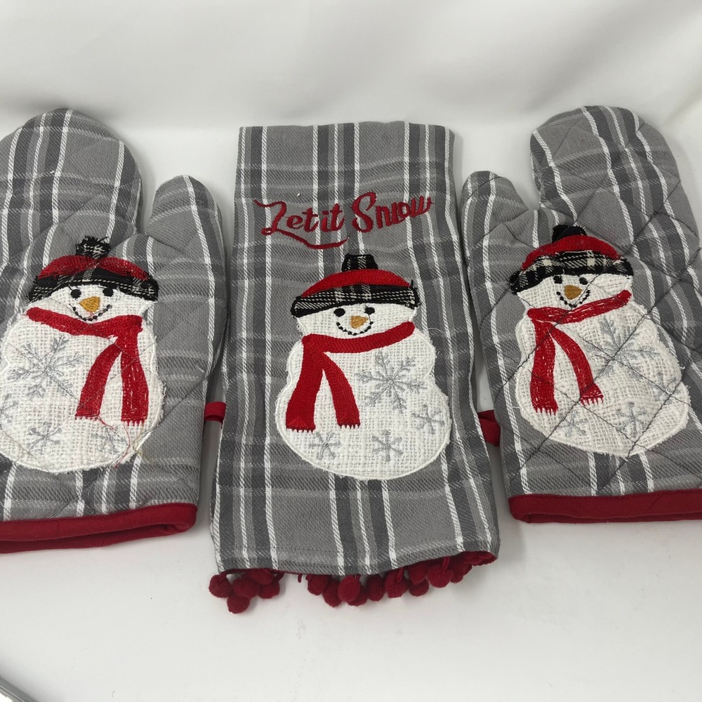 Storehouse Holiday Kitchen Towel and Oven Mitts 3-Piece Set Snowman Christmas
